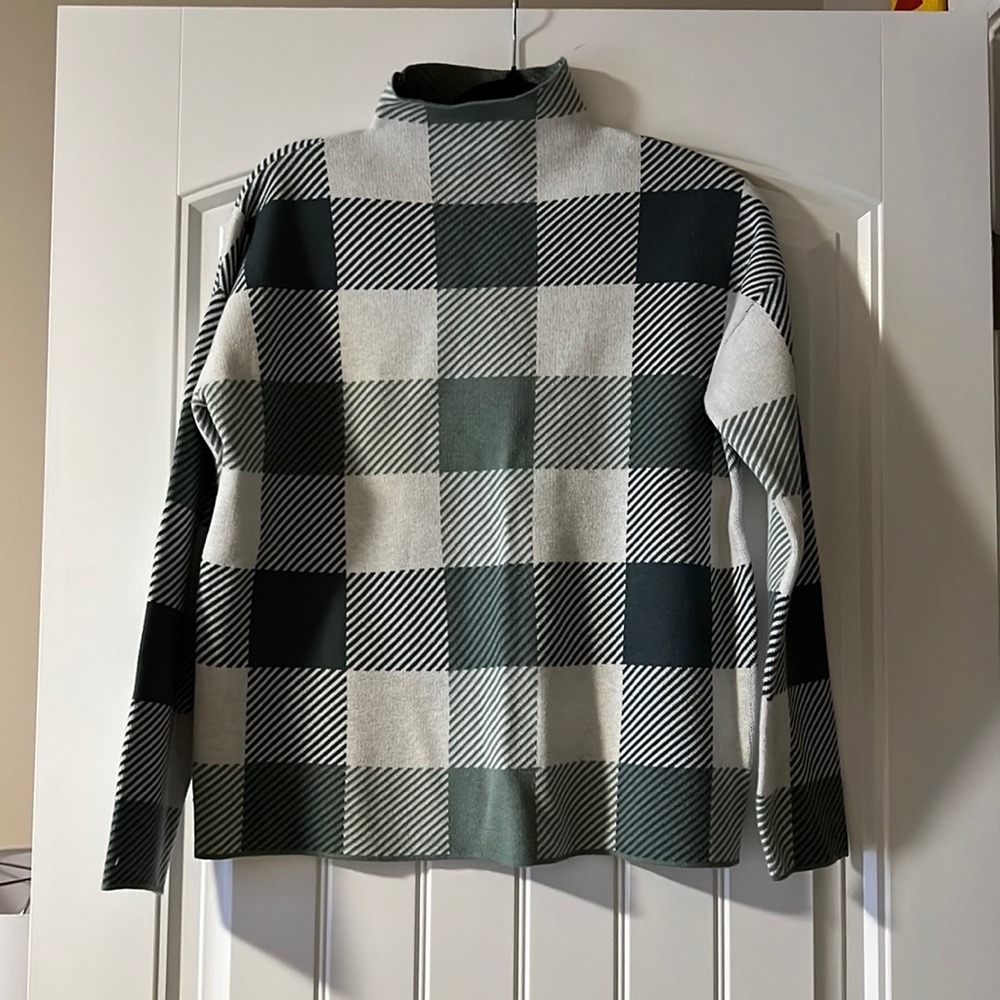 Women’s sweater